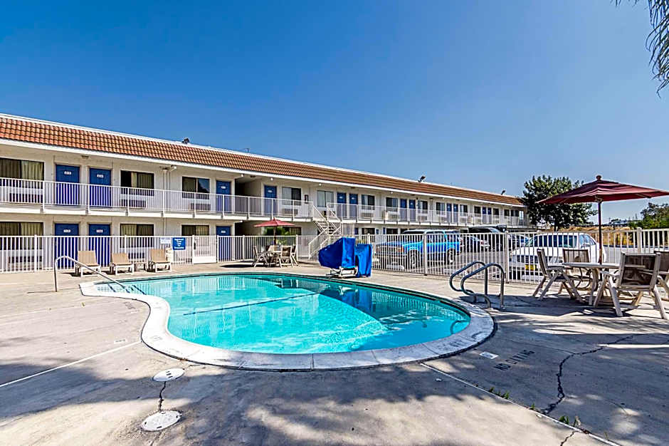 Motel 6 Modesto, CA