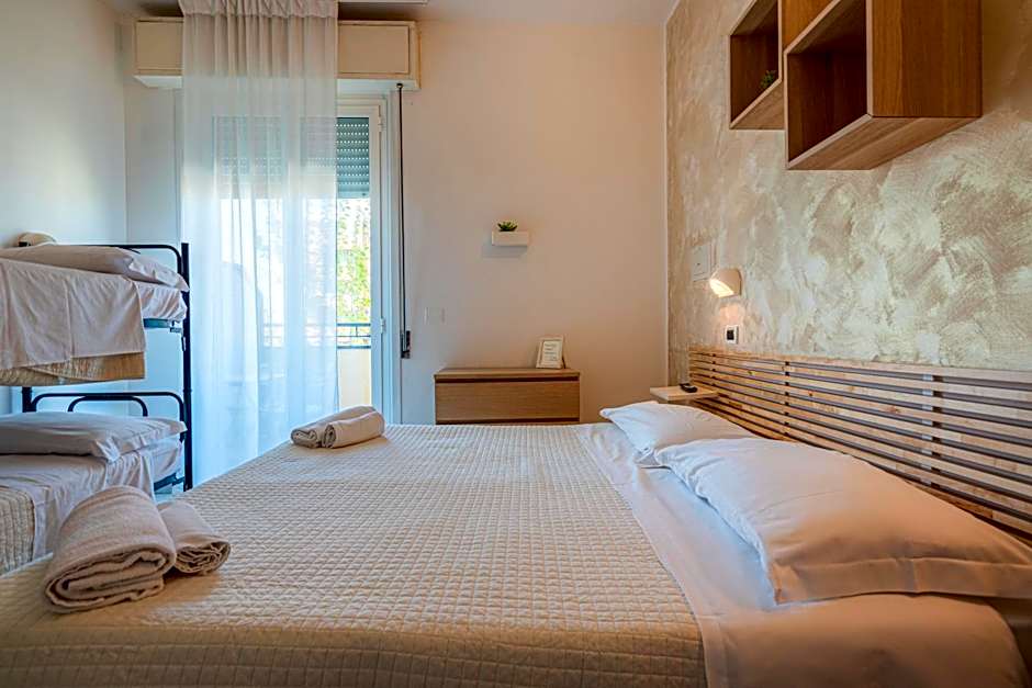 HOTEL JOHN