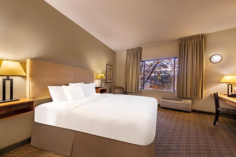 Gaia Hotel & Spa Redding, Ascend Hotel Collection