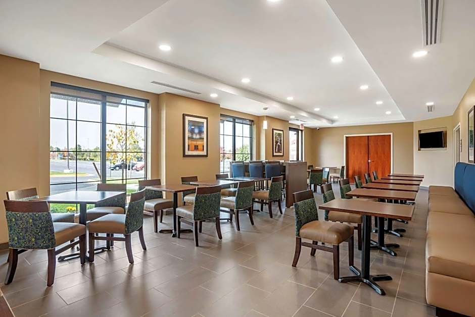 Comfort Inn & Suites