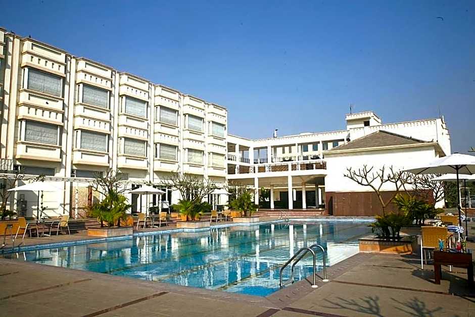 Treehouse Hotel Club & Spa, Bhiwadi