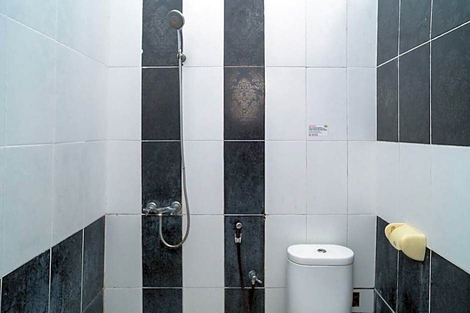 RedDoorz near Uniska Banjarmasin