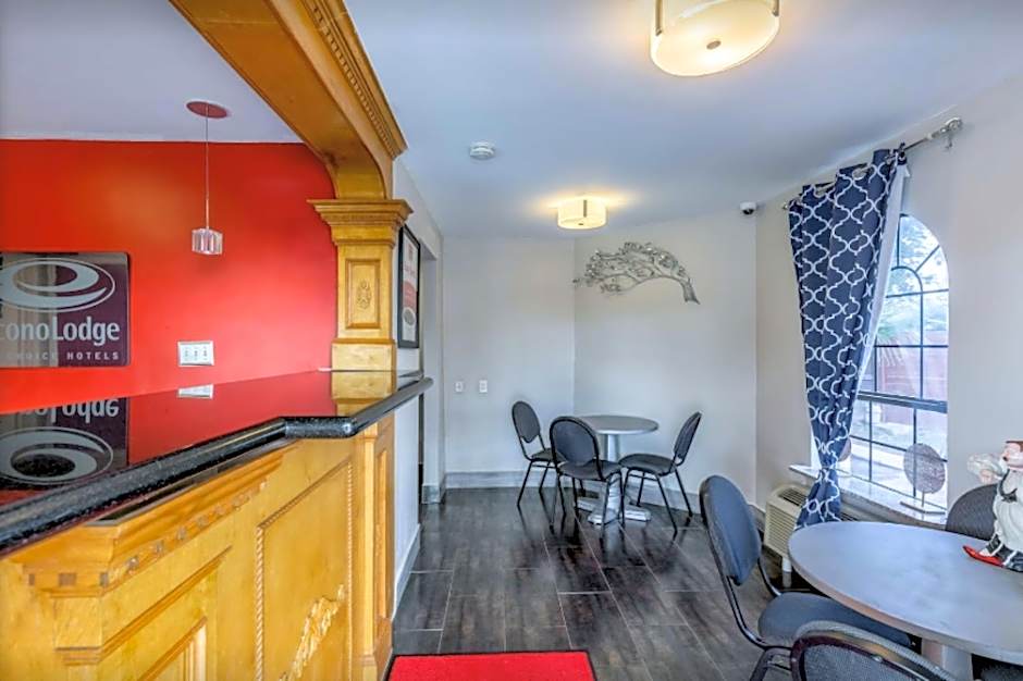 Econo Lodge - near Houston Medical Center-NRG Park