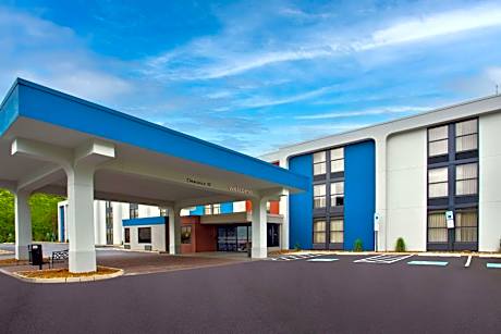 Hampton Inn By Hilton State College