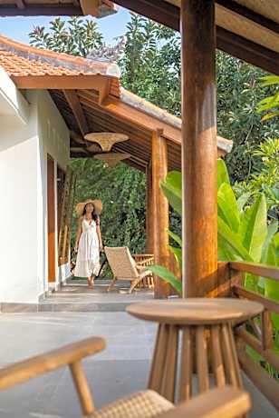 Deluxe Bungalow