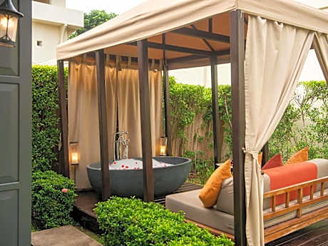 Garden Suite with Two Single Beds