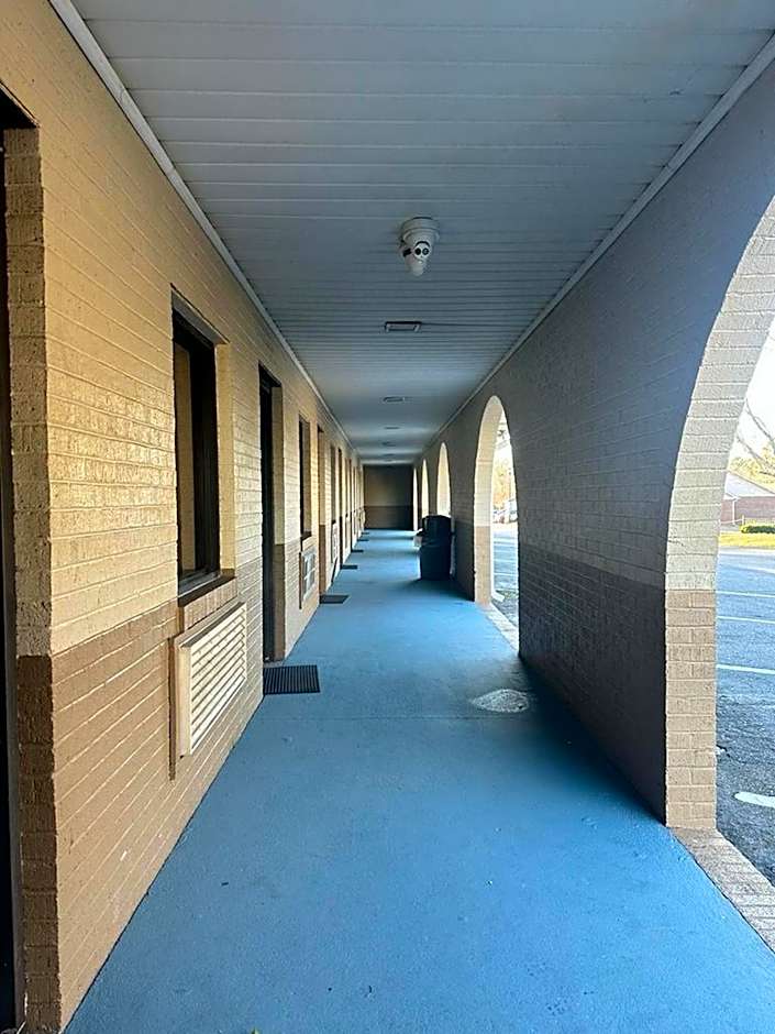 Loyalty Inn Rockingham