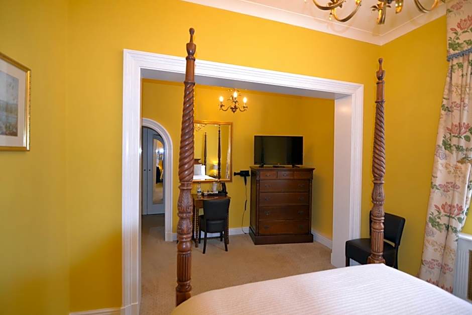 Angel and Royal Hotel