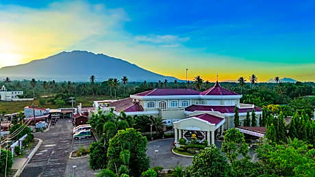 Primus Hotel and Resort