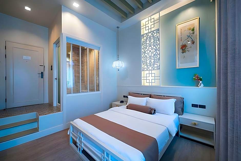 O'nya Phuket Hotel