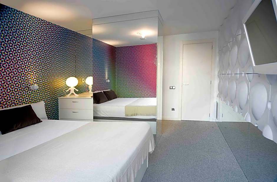 You Stylish City Center Apartments