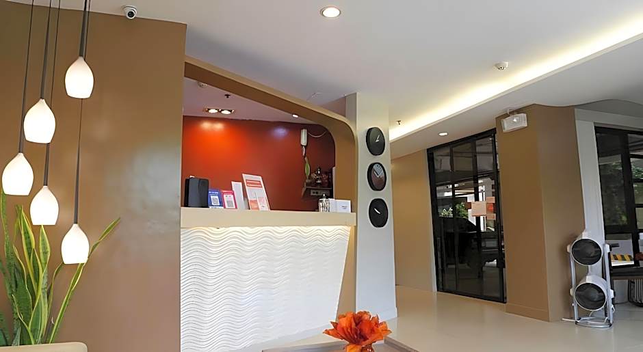 Travelbee Business Inn