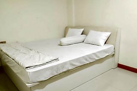 RedDoorz @ Wisma Nadin 2 Bintan Utara