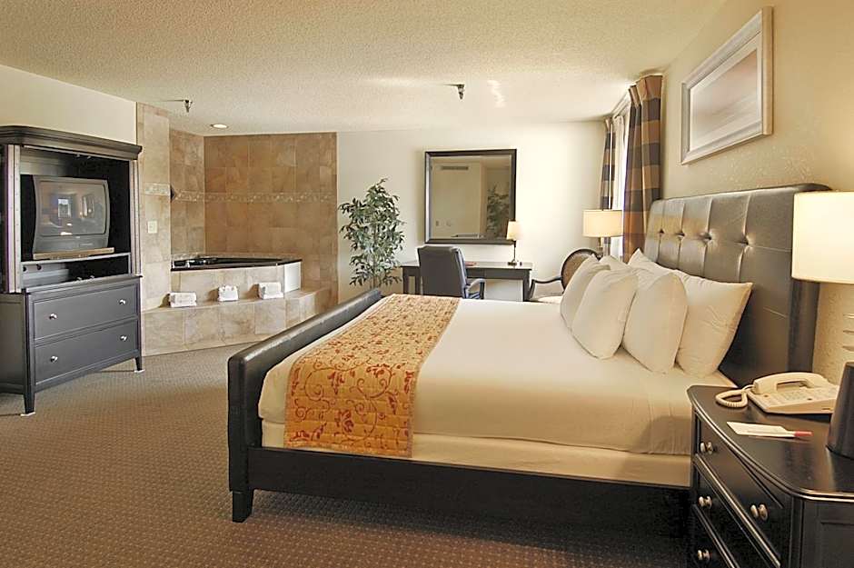 Ramada by Wyndham Bettendorf