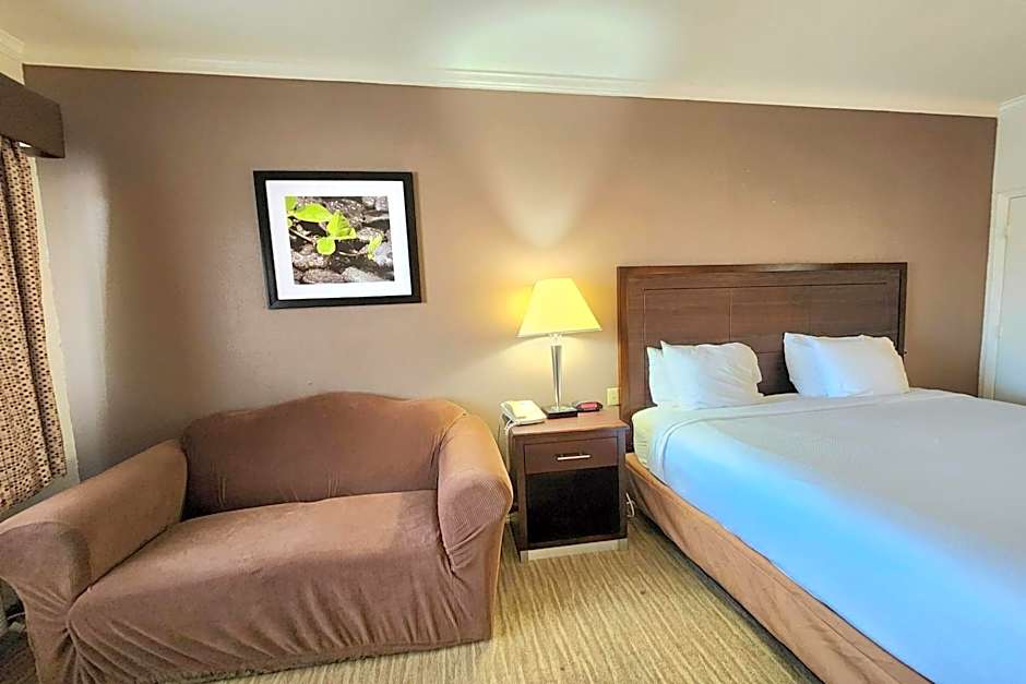 Days Inn by Wyndham Navasota