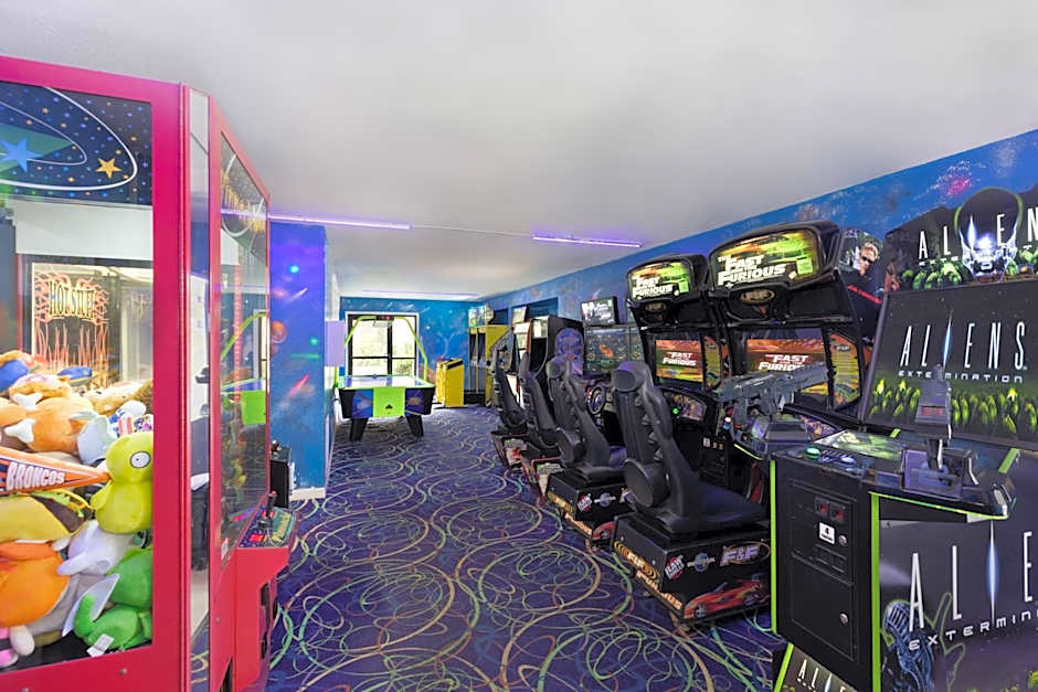 Westgate Blue Tree Resort