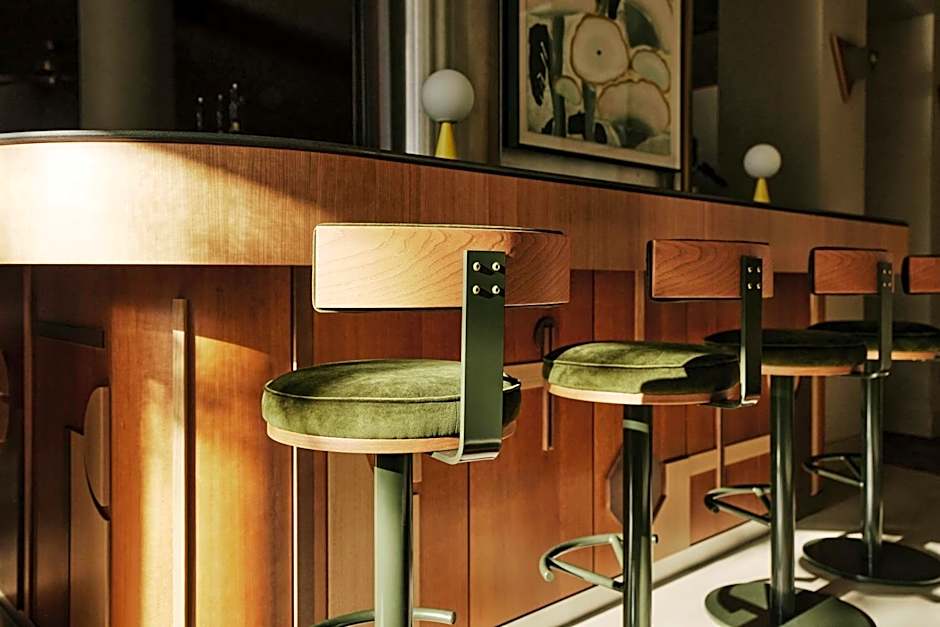 Locke am Platz Zurich