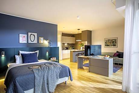 Executive Business Double Studio (71 in bed)