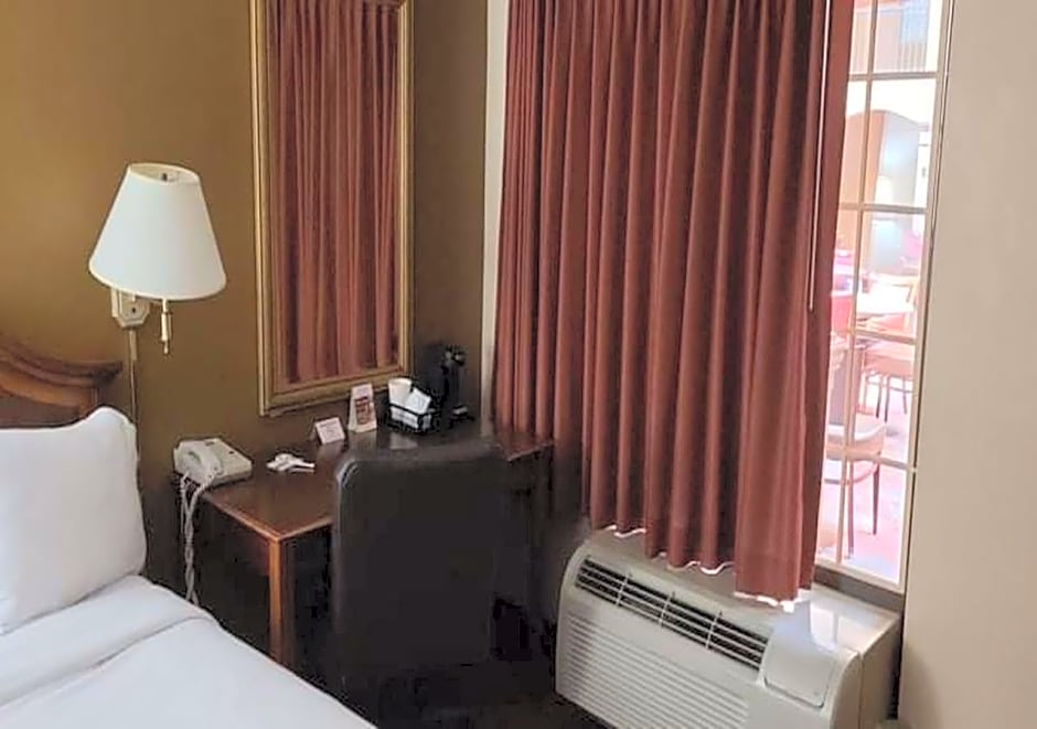 Auburn Place Hotel And Suites