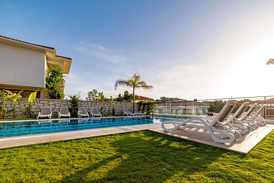 CEMAL ALACATI BUTIK HOTEL