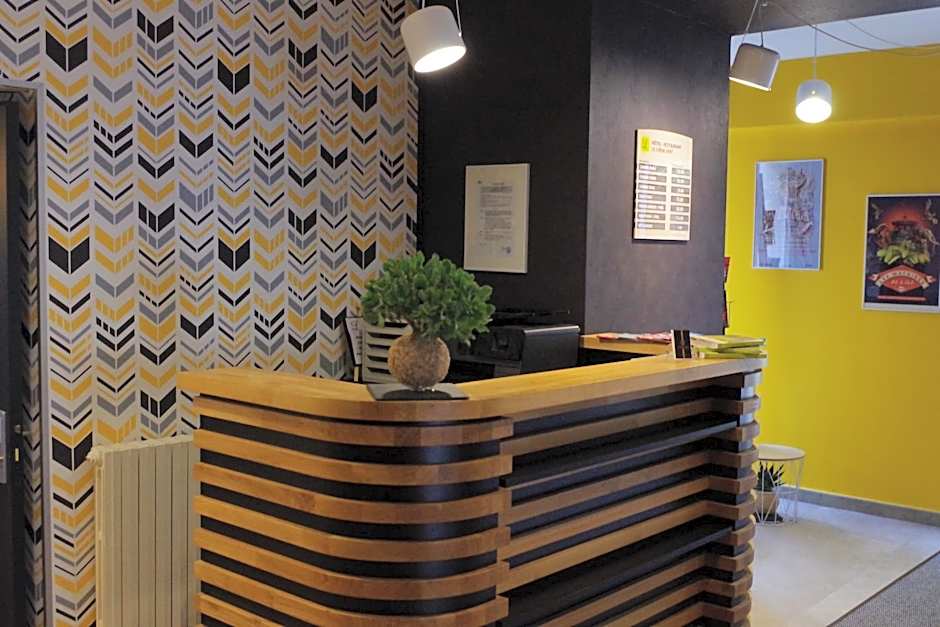 Logis Hotel Le Chêne Vert