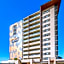 Oaks Redcliffe Mon Komo Suites