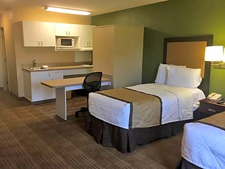 Studio with 2 Twin Beds - Non-Smoking