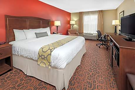 1 King Bed Accessible Room Non-Smoking