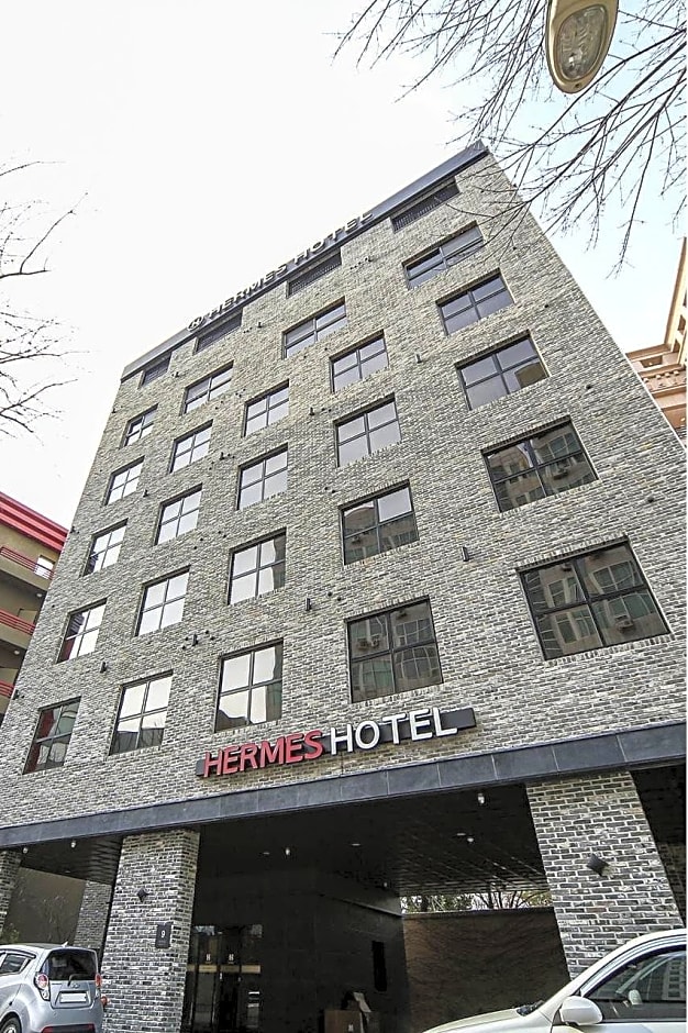Hermes Hotel