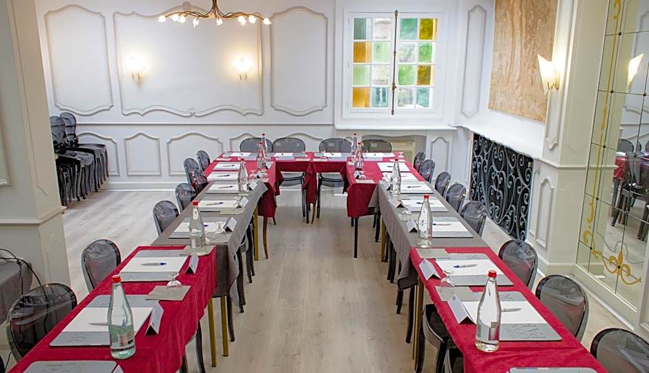 Kyriad Hotel Tours Centre