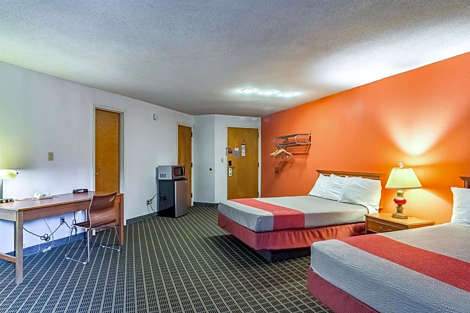 Motel 6 Grand Rapids, MI - Northeast