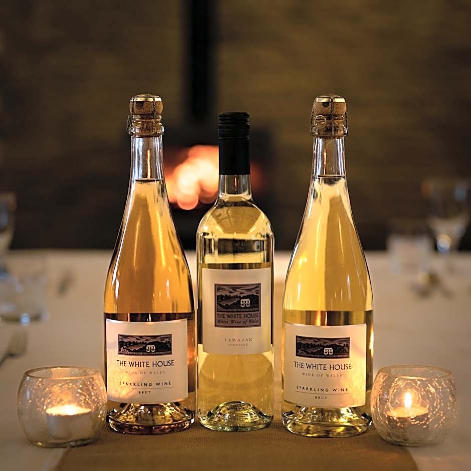 Jabajak Vineyard Restaurant & Rooms