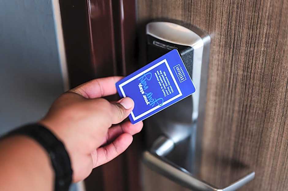 HAMPTON INN BY HILTON CELAYA