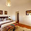 Inverdoorn Game Reserve Lodge
