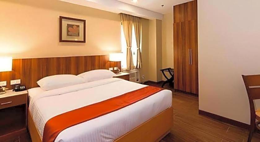 V Hotel and Apartel