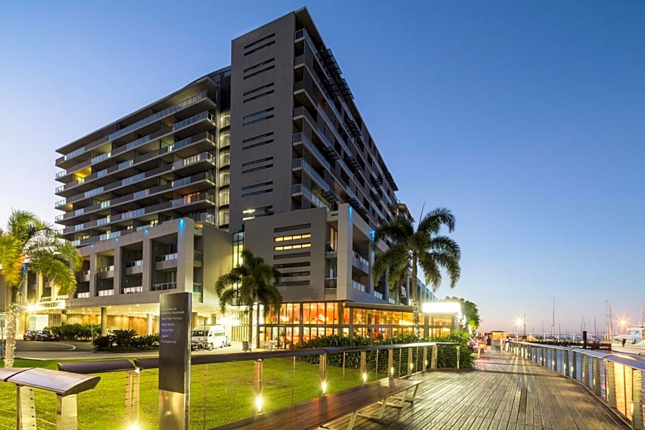 The Sebel Cairns Harbour Lights