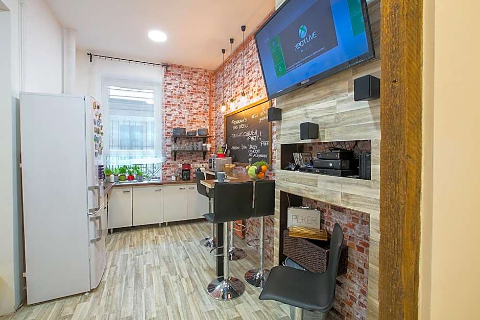 Friends Hostel & Apartments