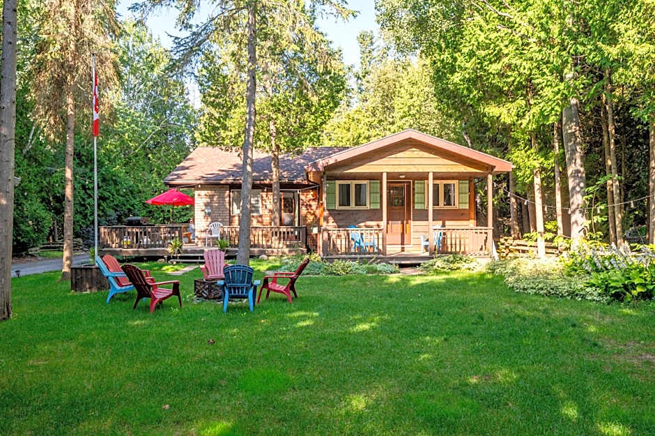 Evergreen Escape - Tobermory Chalet and Sauna