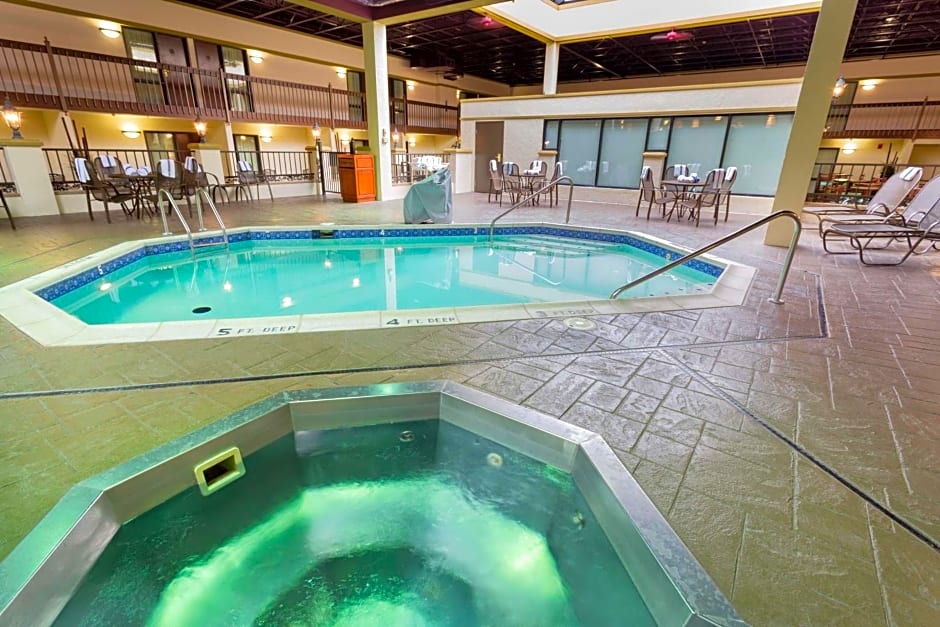 Pear Tree Inn St. Louis Convention Center
