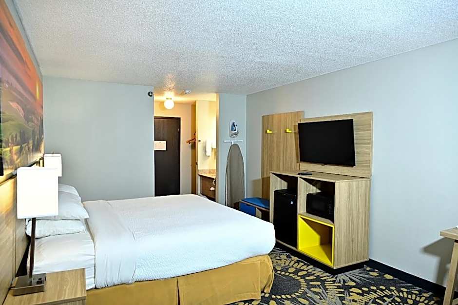 Days Inn by Wyndham Salina I-70