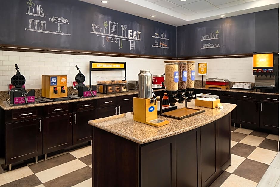 Hampton Inn By Hilton Chambersburg