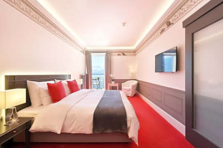 Superior Double or Twin Room with Lake View