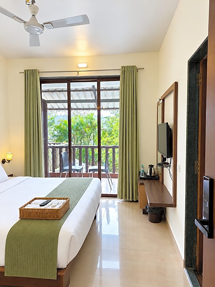 Cloud Green Resort & Spa
