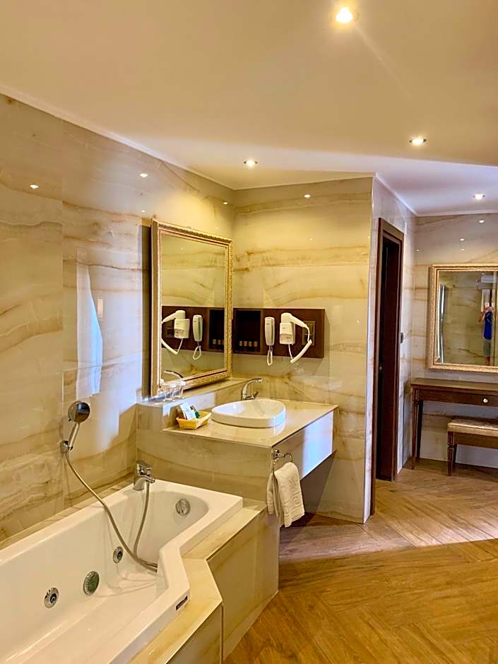 Alaaddin Beach Hotel - Adult Only