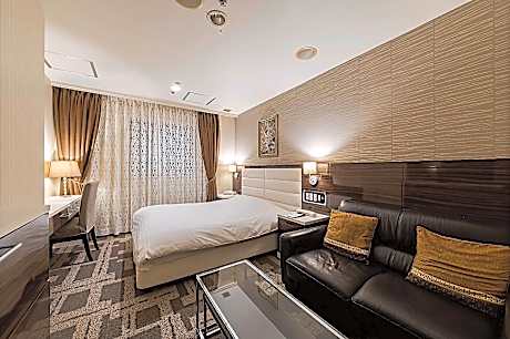 Double Room 2