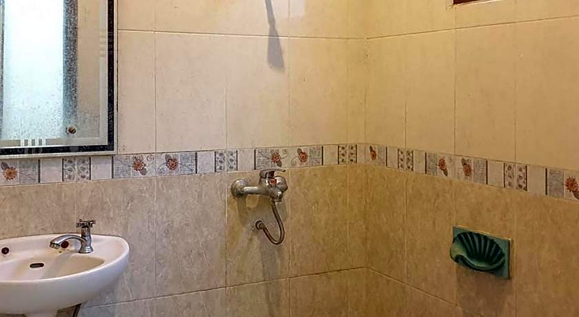 OYO 1483 Hotel Bumi Bermi Permai