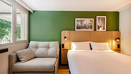 Standard Room - 1 Queen Bed 1 Sofa Bed