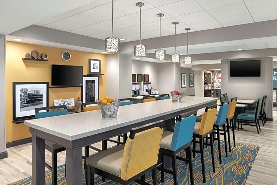 Hampton Inn Champaign Southwest