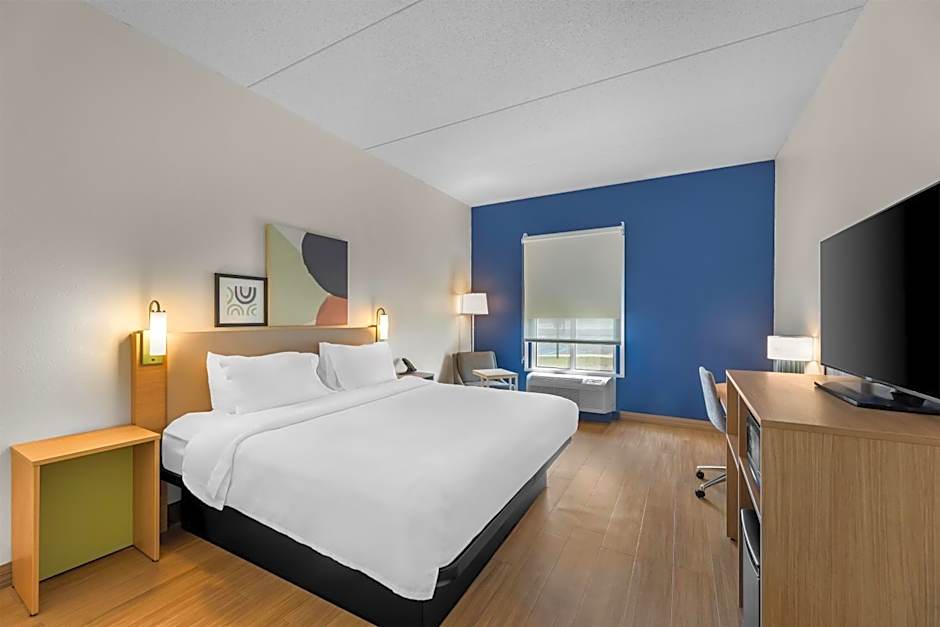 Spark by Hilton Tuscumbia Muscle Shoals