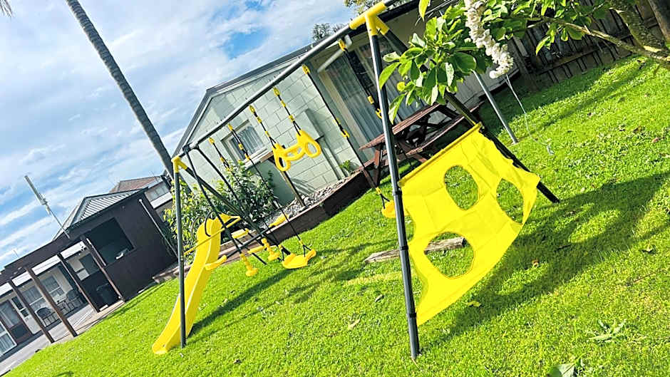 18th Avenue Thermal Motel